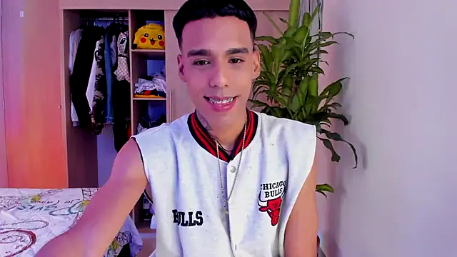 aldrinwhite online show from November 16, 8:00 pm