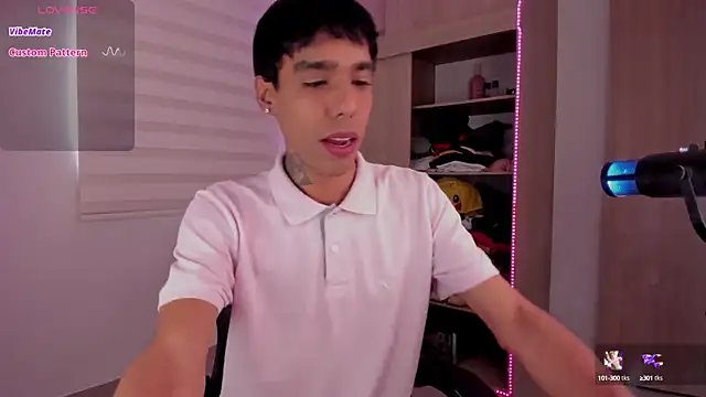 aldrinwhite online show from February 4, 2:53 pm