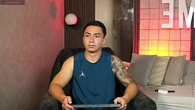 Ryan Hunt online show from January 6, 12:31 pm