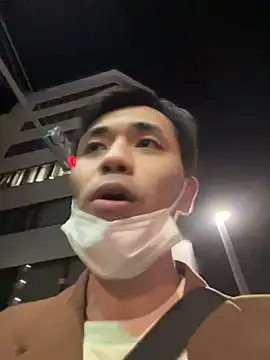 Snapshot of ryusei18570 chatting on December 6, 1:44 pm ryusei18570 online show from December 6, 1:44 pm