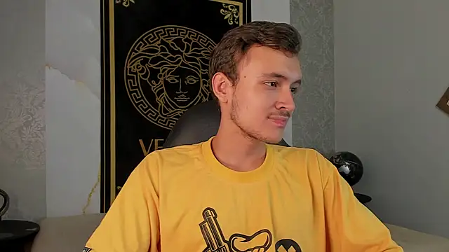 Desmon Clark online show from January 20, 9:22 pm