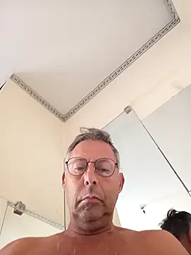 ActifBoy06 online show from October 25, 1:57 pm