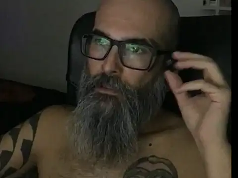 cabine103 online show from April 4, 2:30 am