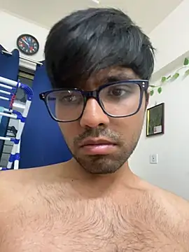 BoyzaraHatke online show from March 8, 4:22 pm