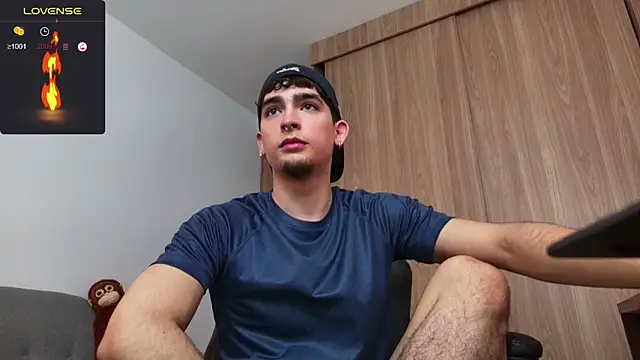 Snapshot of zenn_rush1 chatting on December 5, 11:49 am zenn rush1 online show from December 5, 11:49 am