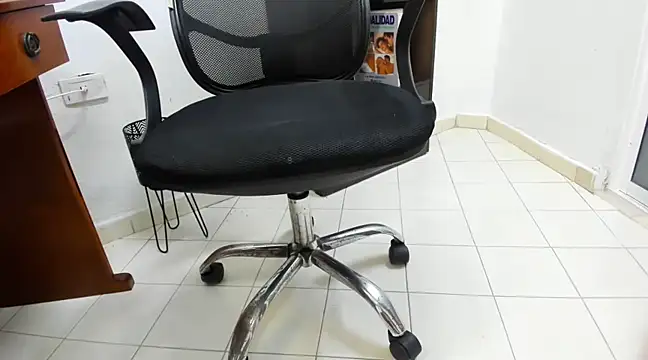 wisdonsenecax online show from January 4, 1:10 am