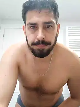 cricrimsBarcelona online show from December 6, 9:35 pm