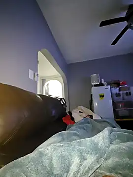 HumpingWidow online show from January 28, 6:16 am