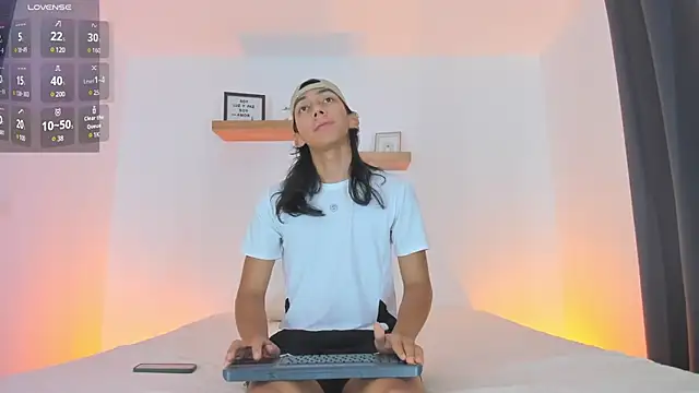 serge 7 online show from February 13, 11:15 pm