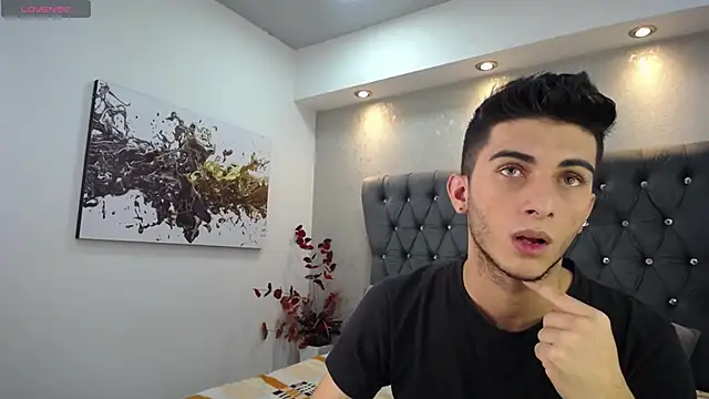 Snapshot of MrWilliseo chatting on February 3, 8:03 pm MrWilliseo online show from February 3, 8:03 pm