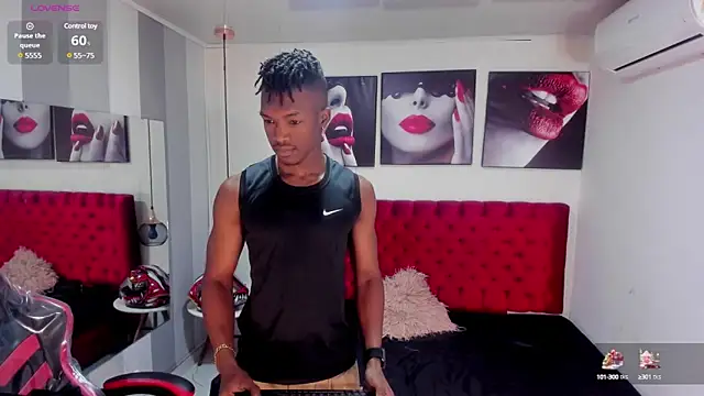Snapshot of KENDER21_ chatting on January 2, 12:46 pm KENDER21 online show from January 2, 12:46 pm