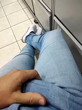 Snapshot of gatmoreno1 chatting on October 11, 2:32 pm gatmoreno1 online show from October 11, 2:32 pm