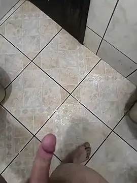 Lucadelas3453 online show from February 7, 1:53 pm