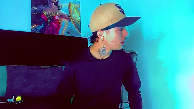 HannibalLester online show from December 3, 3:23 am