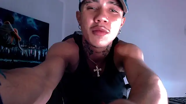 Snapshot of HannibalLester chatting on March 7, 7:49 pm HannibalLester online show from March 7, 7:49 pm