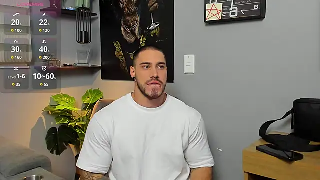 Giorgio-Leone online show from November 8, 2:37 am