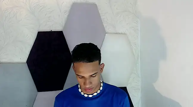 AbrahanBratz online show from December 19, 11:50 am