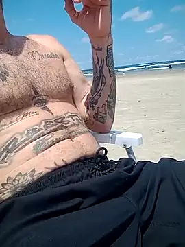 Snapshot of rolesexy chatting on February 23, 3:37 pm rolesexy online show from February 23, 3:37 pm