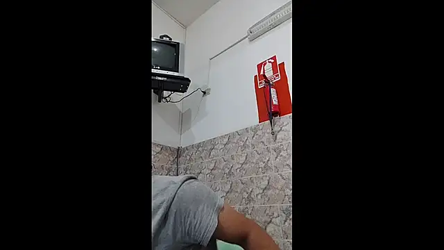 luisfer 306 online show from January 14, 6:07 pm