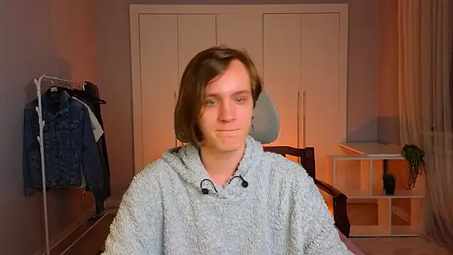 nikompell online show from March 11, 7:25 pm