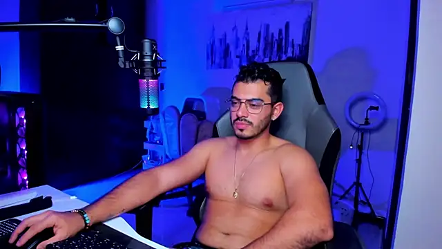 BrunoD31 online show from January 19, 5:43 am