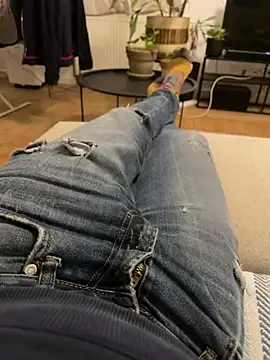 RSR 26689 online show from February 12, 4:33 pm