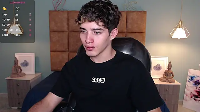 Snapshot of AlejooTwink chatting on December 17, 6:20 pm AlejooTwink online show from December 17, 6:20 pm