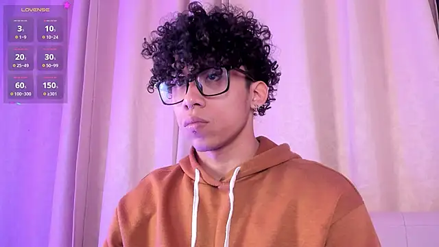 AkazaBoy  online show from April 3, 5:04 am