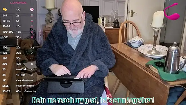 Adamdaddybear online show from January 6, 8:07 am