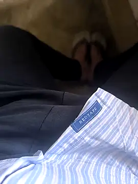 Snapshot of rana9639_1 chatting on March 3, 5:29 am rana9639 1 online show from March 3, 5:29 am