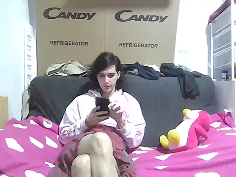 Just Gabriella online show from December 3, 4:39 pm