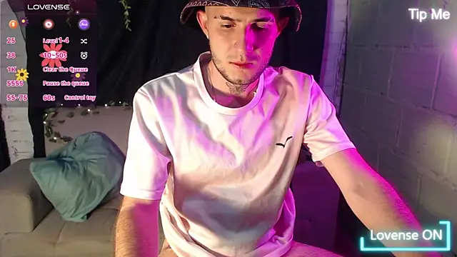 Dante Bear  online show from March 14, 12:06 am