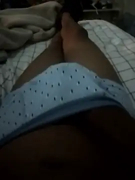 hugecrksam online show from January 9, 8:14 pm