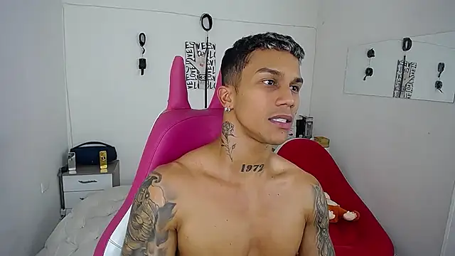 Leonard Price online show from November 19, 2:22 am