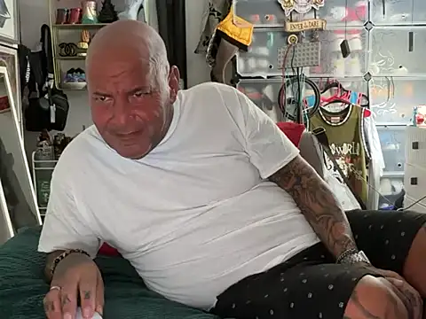 joeytatts66 online show from November 14, 2:26 am