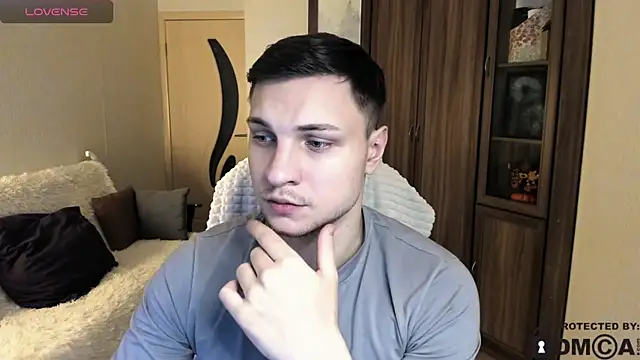 handsome guy01 online show from October 30, 6:31 pm