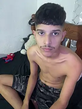 LiamGadiell online show from April 19, 12:32 am