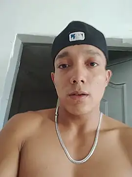 tayson  online show from May 28, 11:41 am