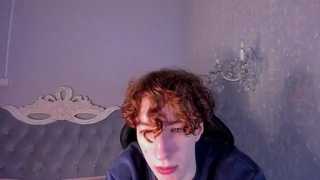 Snapshot of TrevorBenson chatting on December 11, 1:55 pm TrevorBenson online show from December 11, 1:55 pm