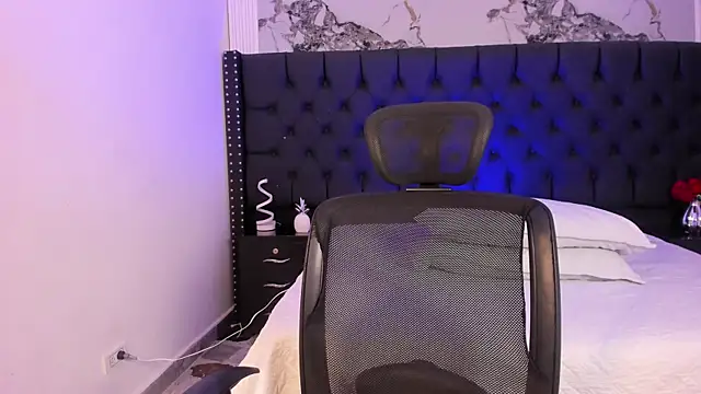 MaximusDick1  online show from May 29, 12:48 pm