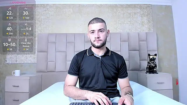 MaximusDick1  online show from October 23, 3:43 am