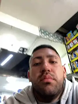 JuanZapata33 online show from April 9, 10:05 pm