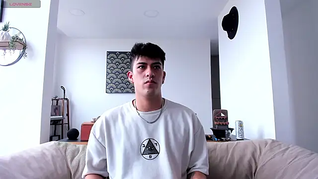 Ryan Clark  online show from April 17, 8:55 pm