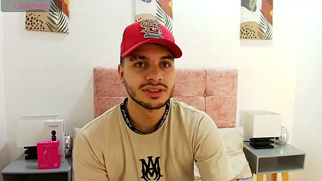 Amadeo Wild online show from March 12, 12:13 pm