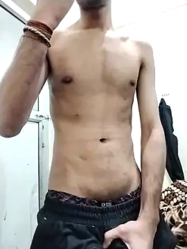 Snapshot of niranjan_07_ chatting on February 24, 9:21 am niranjan 07  online show from February 24, 9:21 am