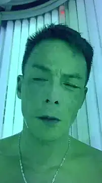 hkwildguy online show from July 17, 9:43 pm