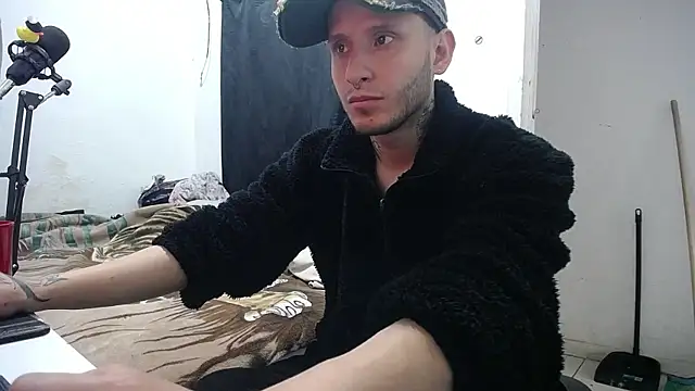 esjrobles online show from September 16, 8:31 pm