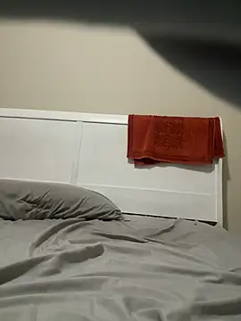 Snapshot of cumwatch3376 chatting on December 26, 1:40 am cumwatch3376 online show from December 26, 1:40 am