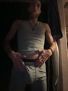 WhiteChocolateSwirlz online show from March 5, 4:09 am