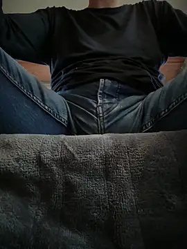 KBD85 online show from March 9, 9:31 pm